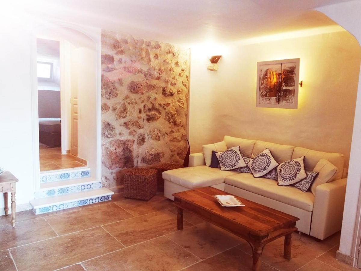 Bastide Provencale Les Muriers D'Engaspaty Seillans Exterior foto